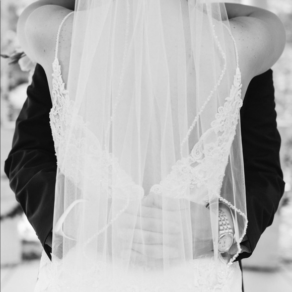 Casablanca bridal wedding dress - Picture 2 of 5